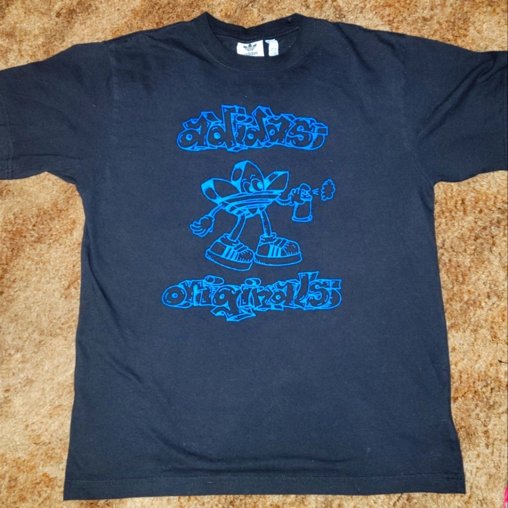 Adidas Originals spray paint